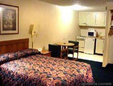 Knights Inn Charlotte South Пайнвил Екстериор снимка