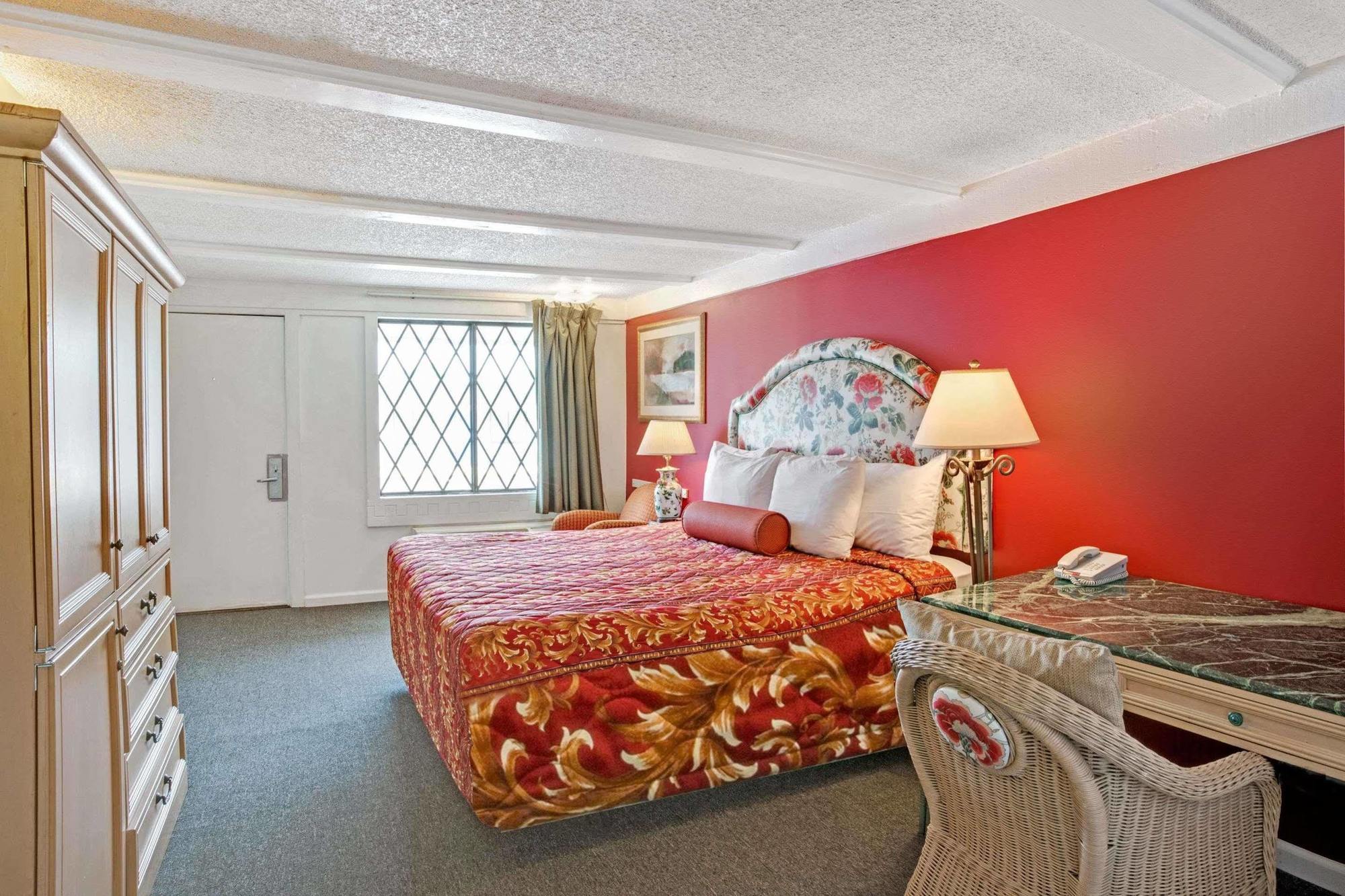 Knights Inn Charlotte South Пайнвил Екстериор снимка